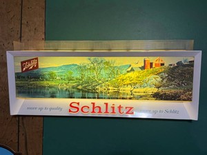 1958 Schlitz Beer Lighted Bar Sign Red Barn