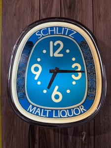 Schlitz Malt Liquor Light Up Clock