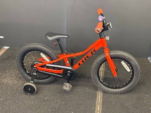 Trek Precaliber Youth Bicycle With Training Wheels