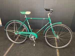 Vintage 1970 Schwinn Racer Radiant Green Bicycle