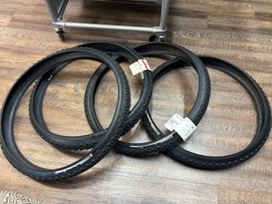 Bontrager 29-Inch Bike Tires (Lot of 4)