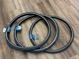 Schwalbe Marathon Winter Plus Tires 28x1.35 700x35C (Lot of 4)