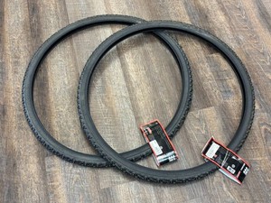 Kenda K1074 700x35c Studded Snow Tires (Lot of 2)