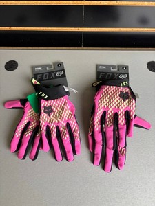 Fox Defend Womens Race Gloves Berry Pink Size S