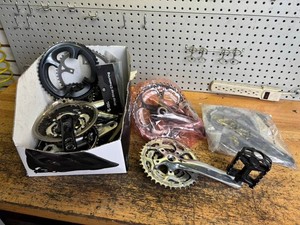 Mixed Lot Bicycle Chainrings Cranksets & Pedals
