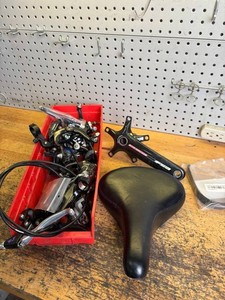 Shimano & FSA Bicycle Brake and Crank Parts Mixed Lot