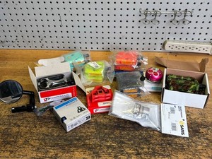 VP Components, Shimano & Saris Cycling Parts Mixed Lot