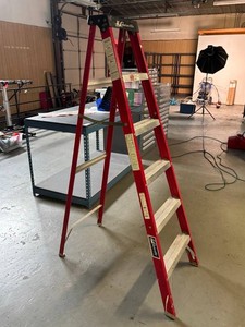 Louisville 6 Ft Fiberglass Step Ladder