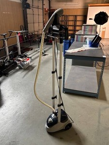 Garment Steamer With Adjustable Fabric Settings