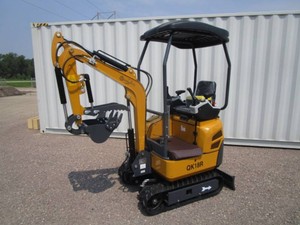 CFG Industry QK18R Excavator 13.5hp, Pilot Controls, Hydraulic Bucket Thumb