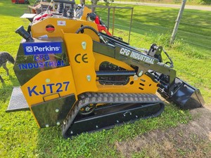2026 CFG Skid Steer Loader (KJT27)