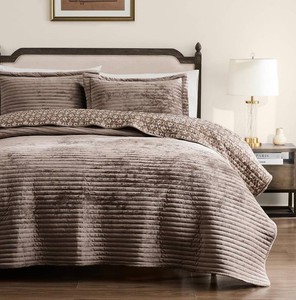 WDCOZY Beige Velvet King Size Quilt Set - Striped Soft Lightweight Bedspread, Neutral Channel Farmhouse Country Rustic Coverlet, Modern Bedding Warm Thin Comforter