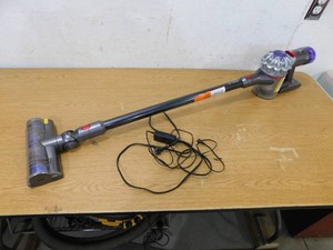 Dyson V8 Cordless Stick Vacuum Cleaner