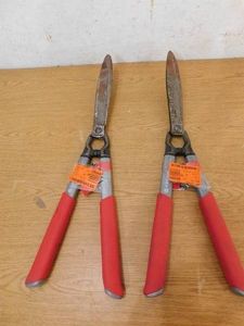 (2) Corona ClassicCUT 13.5 in. Forged Steel Blade with Comfortable Steel Handles Hedge Shears