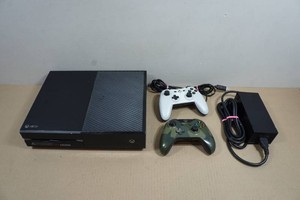 Microsoft XBOX ONE Console with Controllers