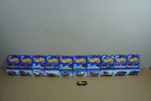 10 Hot Wheels