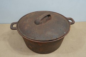 Vintage Cast Iron Dutch Oven with Lid