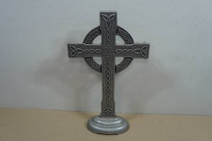 Vintage Celtic Trinity Cross