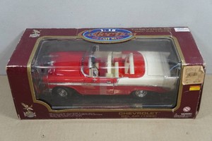 1956 Chevrolet Bel Air 118 Scale Replica