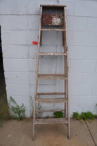 6 Wooden Ladder for Crafts