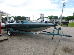1997 Tracker Boat and 1997 Trail Aire Boat Trailer