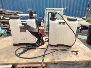 2 Greenwood 4-Gallon Backpack Sprayers