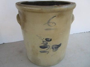 Salt Glaze #6 Crock, Hairline Cracks