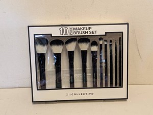 NEW X II COLLECTIVE 10PC MAKE-UP BRUSH SET