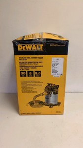 DEWALT STAINLESS STEEL WETDRY VACUUM 30 L  8 GAL.