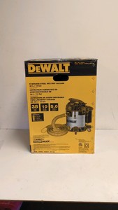 NEW DEWALT STAINLESS STEEL WETDRY VACUUM 38 L  10 GAL.
