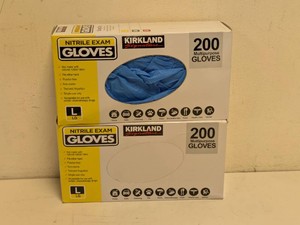(2) NEW KIRKLAND SIGNATURE NITRILE EXAM GLOVES LARGE 200CT