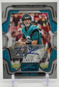 Trevor Lawrence 2022 Playbook Platinum Signatures 0915 Football Card No. 19