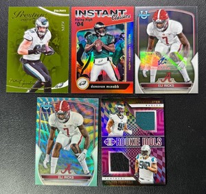 Philadelphia Eagles 5-Card AutoNumberedSwatch Football Card Lot