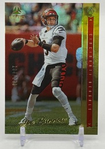 Joe Burrow 2022 Luminance Gold 194249 Football Card No. 13