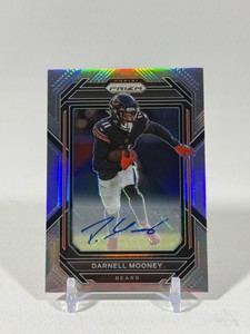 Darnell Mooney Auto 2022 Silver Prizm #49 Football Card