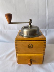 Retro Coffee Bean Grinder