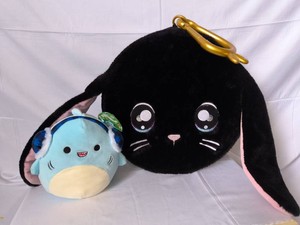 Na Na Na Surprise Black Bunny Doll carrying case and Squishmallow