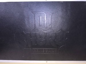 DJ Hero-Renegade Edition Turntable Console