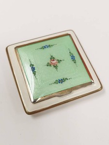 Vintage WL Wiesner of Miami Green Guilloche Enamel Floral Double Compact