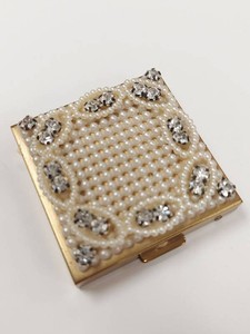Vintage Wiesner of Miami Jeweled Powder Compact Faux Pearl Rhinestone