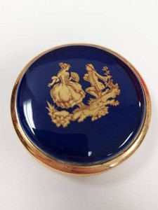 Vintage Cobalt Blue Limoges Style Porcelain Courting Couple Powder Compact