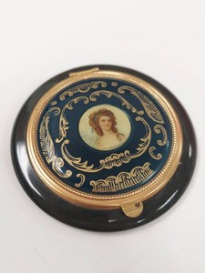 Antique Marbled Green Bakelite Powder Compact Blue Enamel Portrait