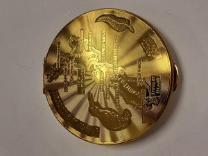 Kigu New Zealand Map Gold Tone Powder Compact Mirror 3in Round