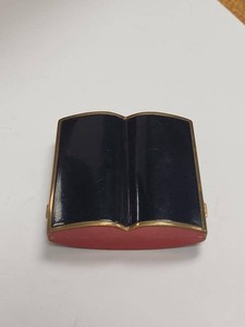 Vintage Patricia Lip Shaped Enamel Compact Black Red Patent D-121510