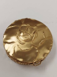 Evans Vintage Gold Tone Round Compact Rose Relief Lid w Mirror Puff