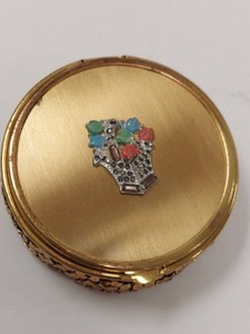 Vintage Gold Tone Powder Compact Basket of Flowers Vanity Case