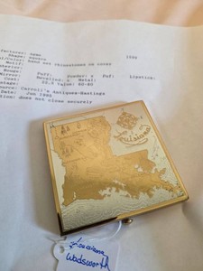 Wadsworth Louisiana Souvenir Powder Compact Mirror Gold Tone