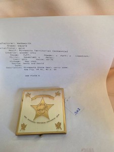 Wadsworth Minnesota Territorial Centennial 1849-1949 Powder Compact