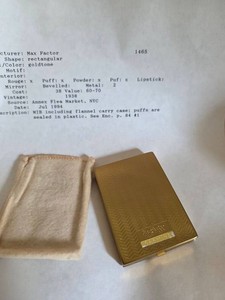 Max Factor Hollywood Carmine Goldtone Vanity Compact with Pouch