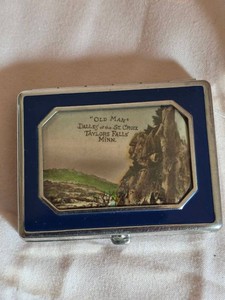Vintage Souvenir Powder Compact Taylors Falls Minnesota Old Man